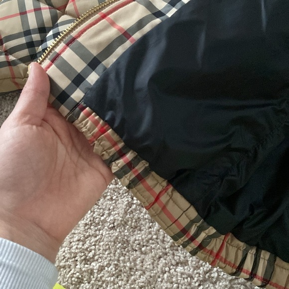 Burberry London Kid 12 yr jacket. - Picture 11 of 13